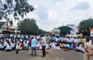 *रास्ता रोको प्रकरणी स्वाभिमानी शेतकरी संघटनेचा कार्यकर्त्यां सह इतरांवर गुन्हे दाखल*