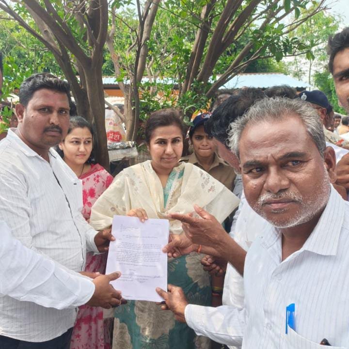 *२५ गावांचा संपर्क तुटतोय, दुधना नदीवर पुल बांधा; कोथाळेकर ग्रामस्थांची पालकमंत्री मेघना दिदी बोर्डीकर यांच्या कडे मागणी*