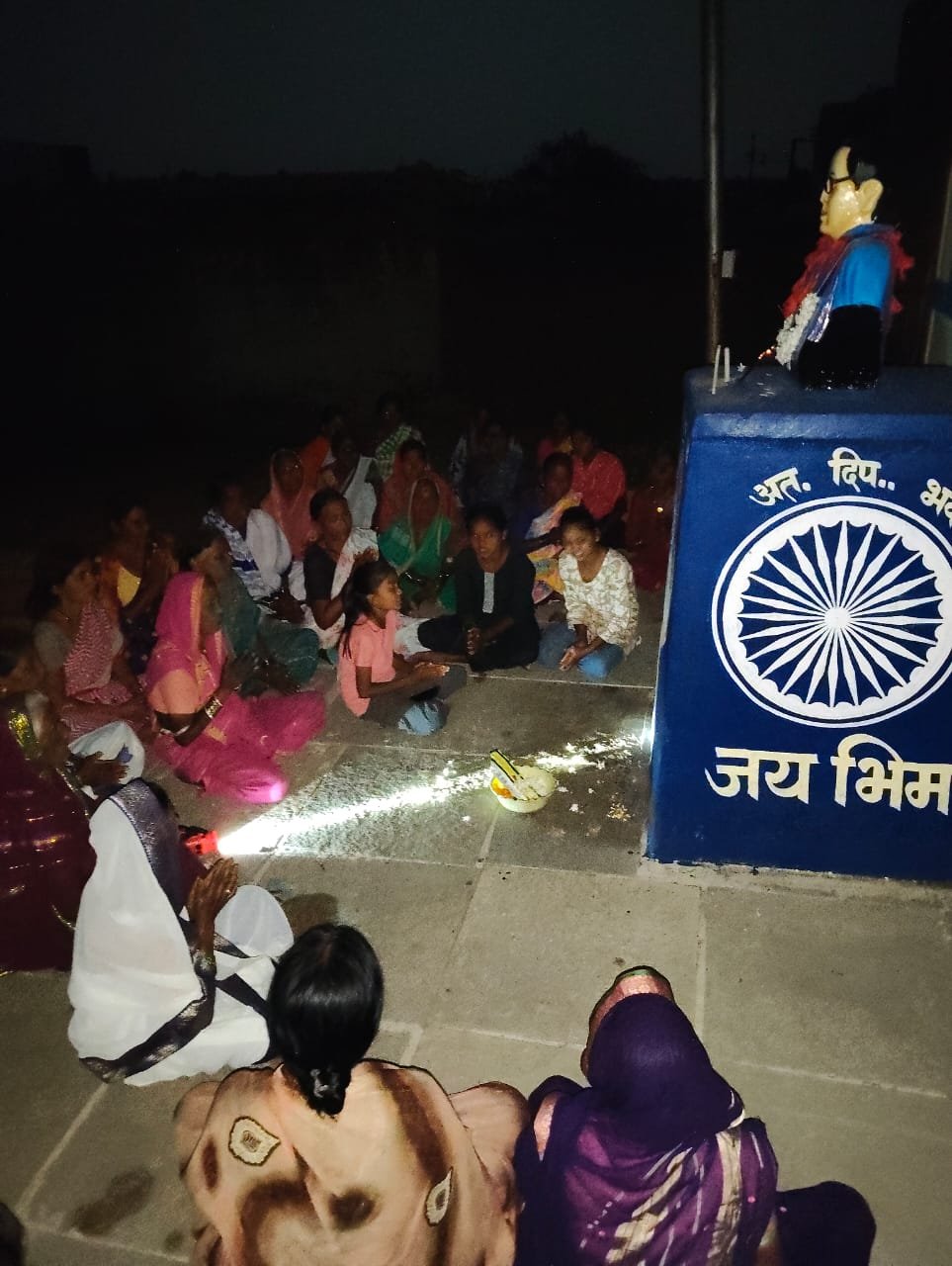 *वझूर खु. येथील आम्रपाली बुद्ध विहारात भाद्रपद पौर्णिमेनिमित्त खीर दान; बुद्ध वंदनेचा कार्यक्रम उत्साहात*