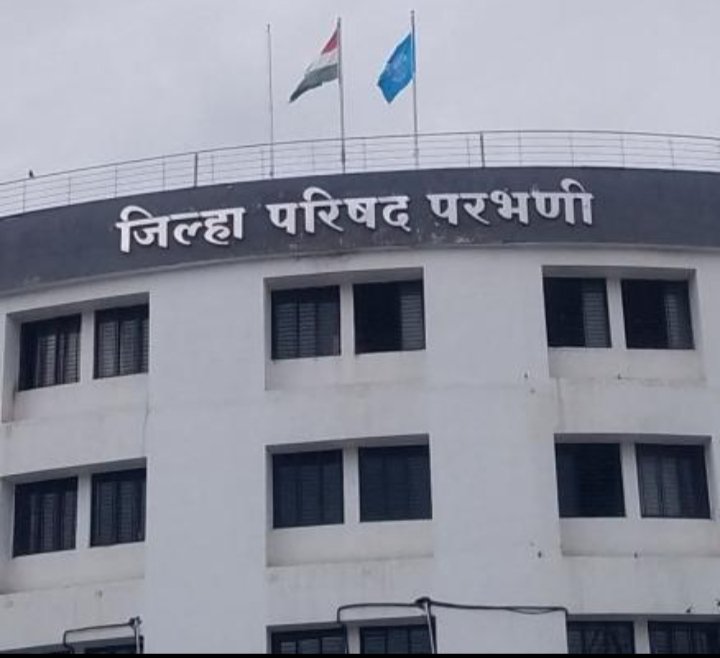 *तीन महिन्यांपासून मानधन रखडले; संगणक परिचालकांची उपासमार**कामाचा बोजा कायम, मात्र मानधनासाठी प्रतीक्षा; उधारीवर संसाराचा गाडा, परभणी जिल्ह्यातील कारभाराबाबत नाराजी*