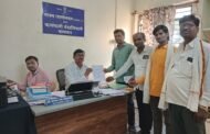 *कुंभारी तांडा येथील मुख्य रस्त्यावरील अडवणूक दूर करा**शरद बाबुराव कुलकर्णी यांच्याविरुद्ध चौकशी करून ठोस कारवाईची मागणी; तहसीलदारांकडे नागरिकांचे निवेदन*